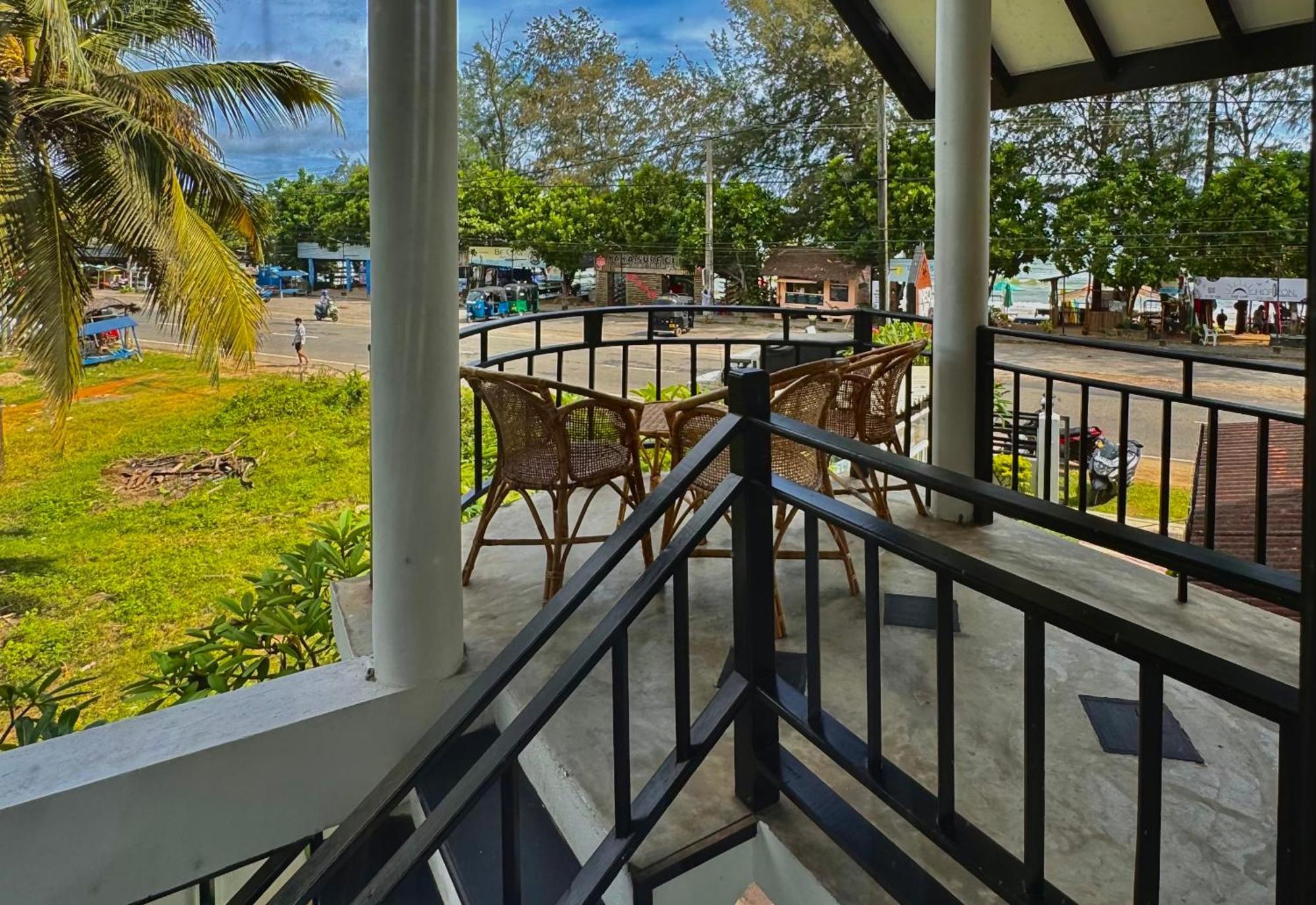 Neo Bay Hotel Weligama Eksteriør billede