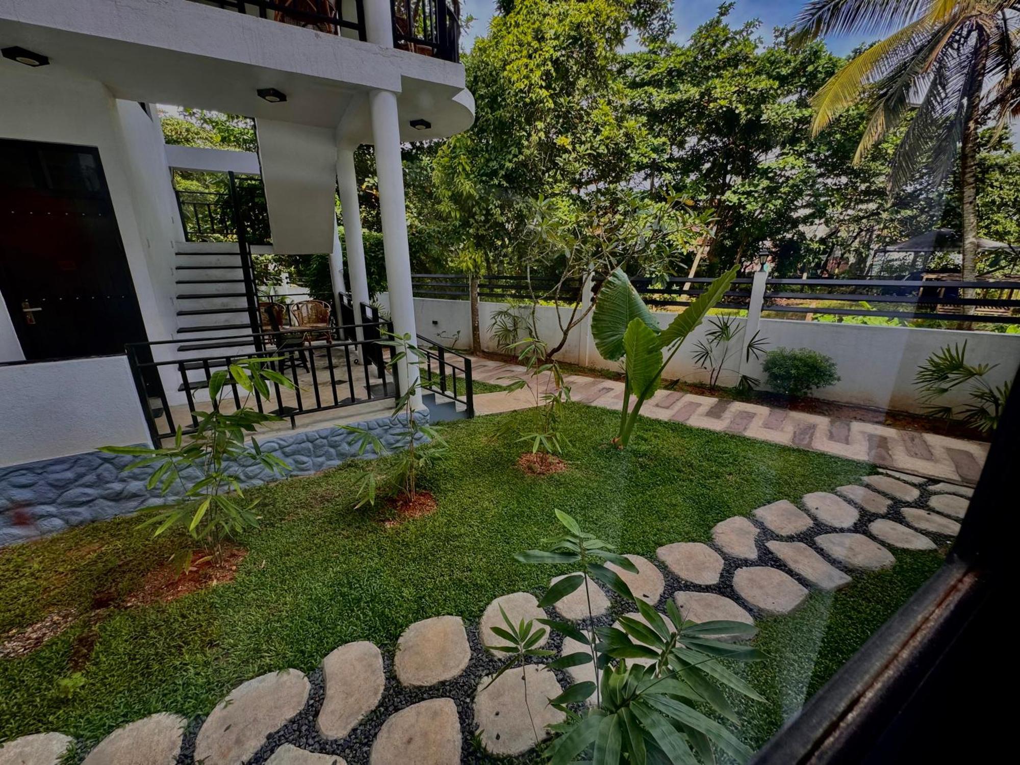 Neo Bay Hotel Weligama Eksteriør billede